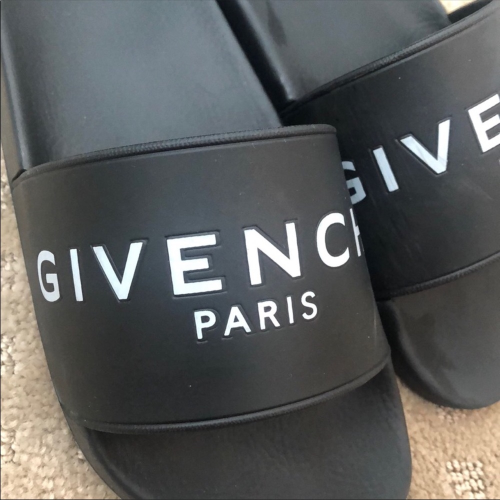 GIVENCHY SLIDES - SIZE 37